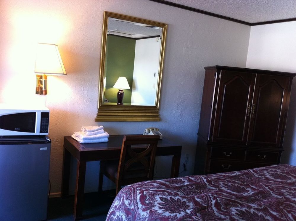 Holiday Motel - Fresno Chambre photo